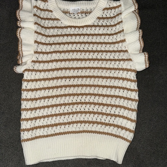 Le Lis Tops - Crochet Cream Tan Ruffled Crop Blouse